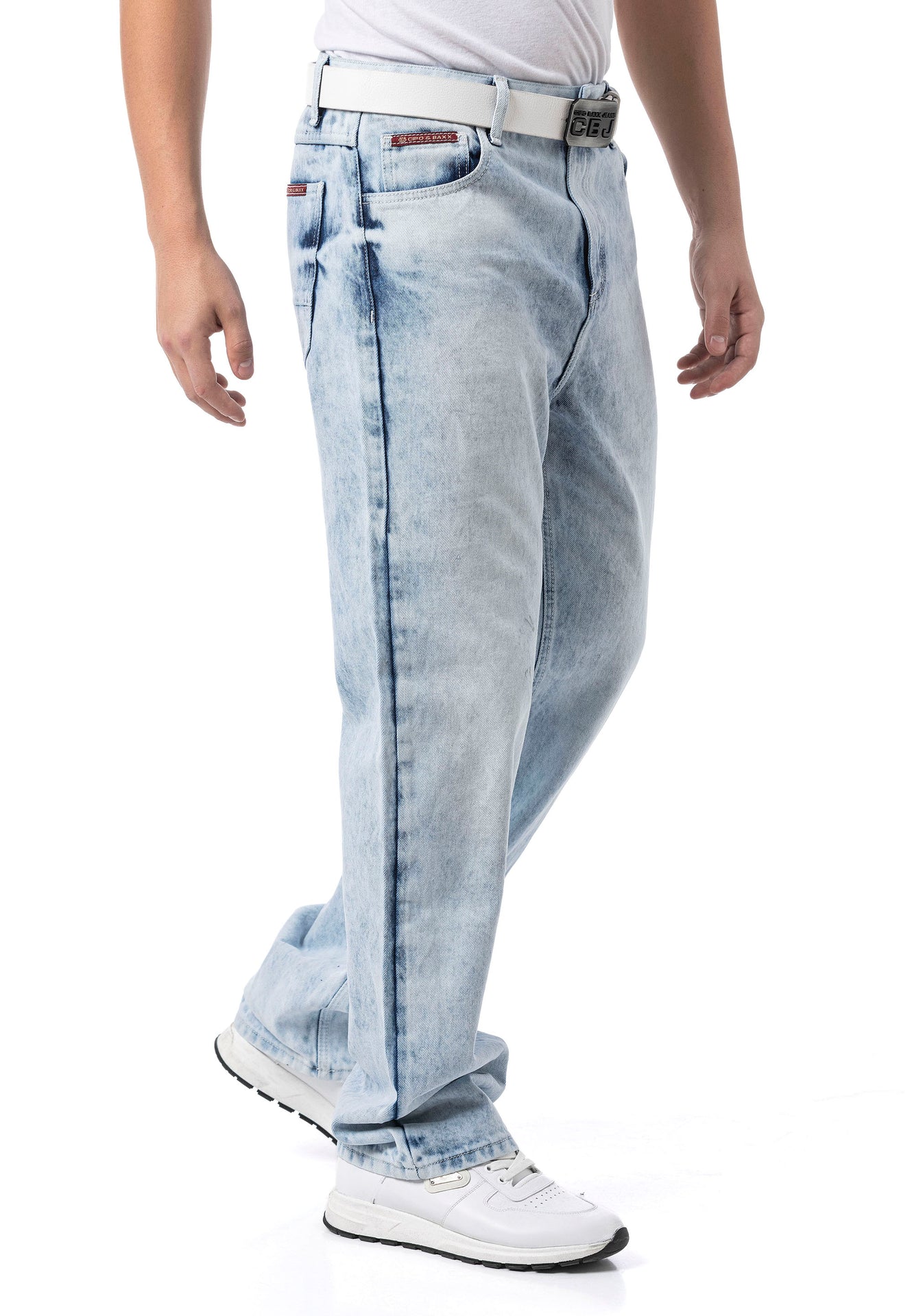 CD903